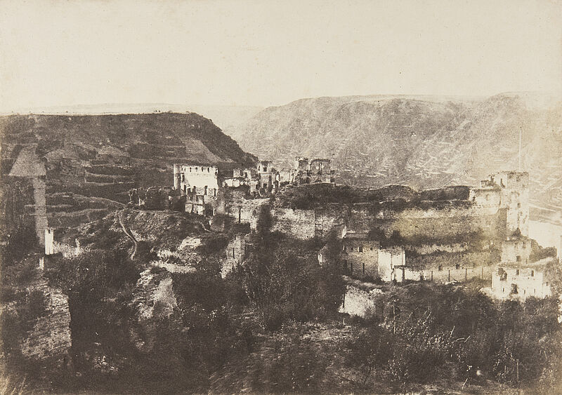 Charles Marville, St. Goar, Ruine der Burg Rheinfels, 1852/1853