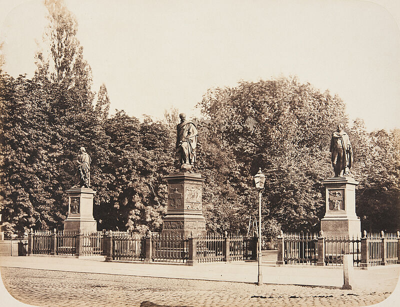 Leopold Ahrendts, Unter den Linden, Denkmalgruppe, 1856–1858