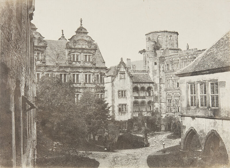 Charles Marville, Heidelberg, Schloss, Innenhof, vor 1852