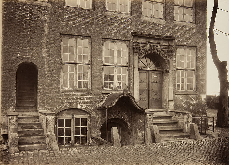 Georg Koppmann, Kehrwieder Nr. 74 (Aus: Hamburg 1883. Ansichten aus dem niederzulegenden Stadttheil), 1883
