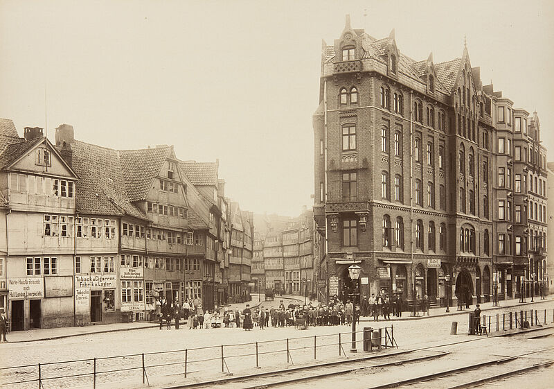 Georg Koppmann, Kleines Fleth vom Sandtorkai aus gesehen (Aus: Hamburg 1883. Ansichten aus dem niederzulegenden Stadttheil), 1883