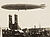 Philipp Kester, Probefahrt des Amerika-Zeppelins – Im Hintergrund das Münchner Stadtpanorama mit der Frauenkirche, 1924