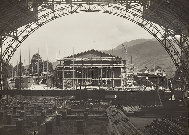 Philipp Kester, Oberammergauer Passionstheater – Umbau des Passionstheaters um zusätzliche 800 Sitzplätze bereitstellen zu können, 1922