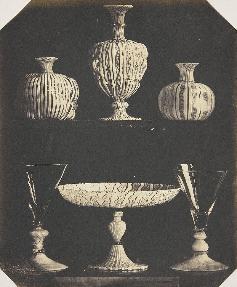 Ludwig Belitski, Sechs Gefäße von venezianischem Glase mit weißen Emailfäden, halbe Naturgröße, 16. Jahrhundert (aus: Vorbilder für Handwerker und Fabrikanten...), vor 1855
