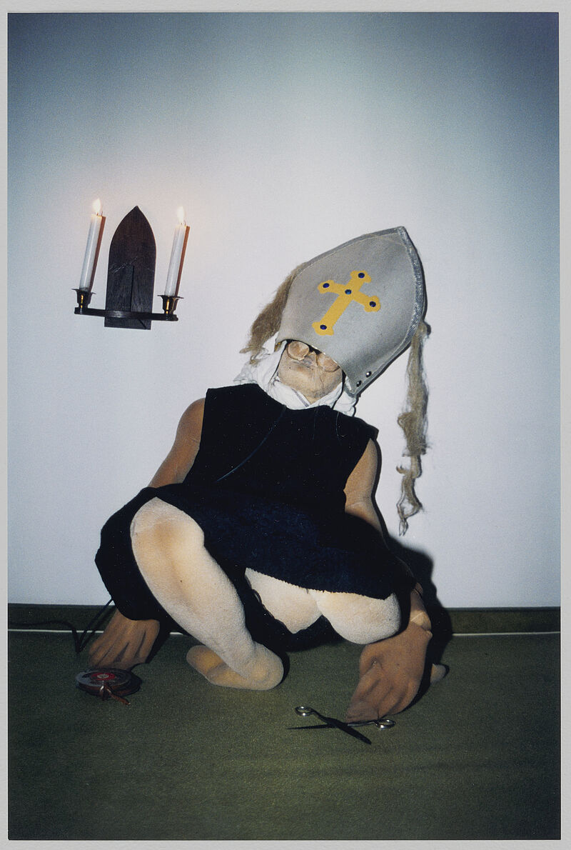 Michael Janiszewski, Mumifizierter Papst (Verzweiflungsmesse Karfreitag), 1998