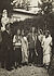 Philipp Kester, East-Indian guests at Oberammergau – Fünf Besucher aus Indien mit dem Darsteller des Johannes, Melchior Breitsamter, 1920er Jahre