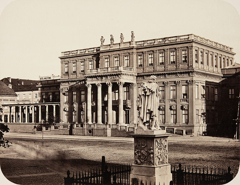 Leopold Ahrendts, Unter den Linden, Kronprinzenpalais, 1856–1858