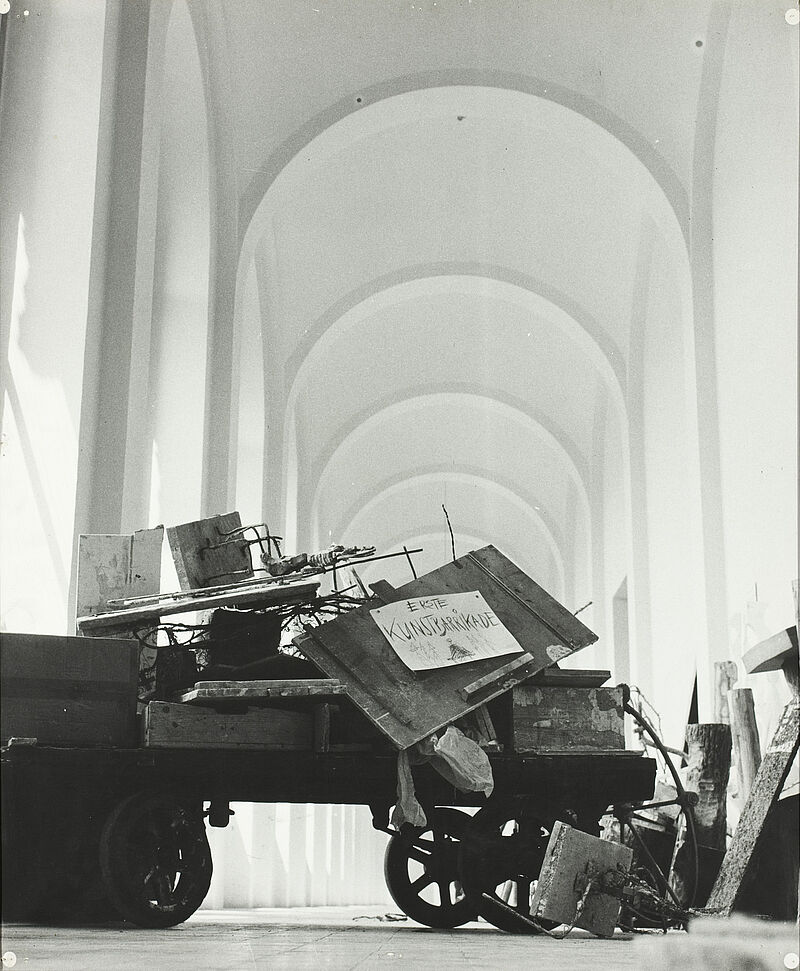 Branko Senjor, Studentenproteste an der Akademie der Bildenden Künste, München. Aktion Kunstbarrikade, 1968