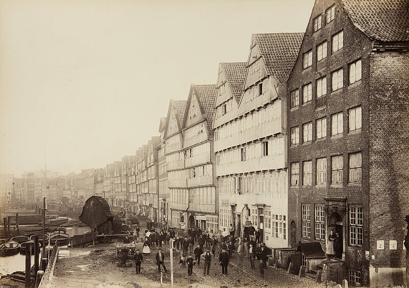 Georg Koppmann, Kehrwieder (Aus: Hamburg 1883. Ansichten aus dem niederzulegenden Stadttheil), 1883