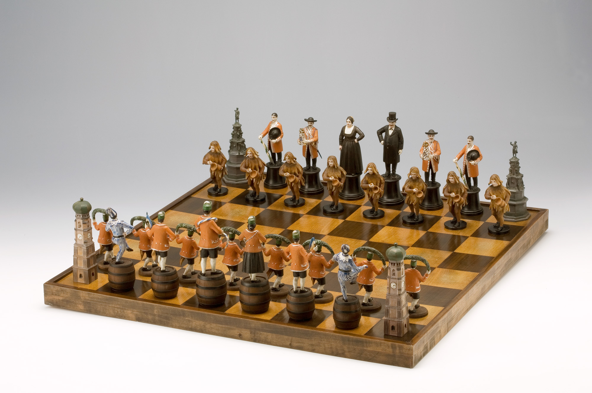 Schachbrett mit Schäfflern und Metzgern als Spielfiguren, 1800